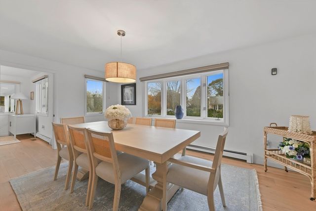 7 Oxford Dr, Barnstable, MA 02635