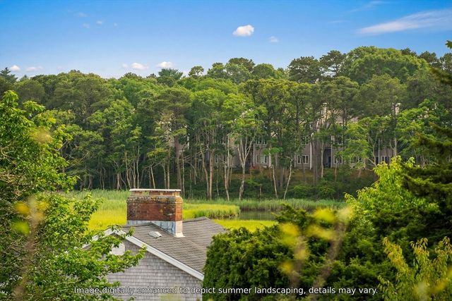 7 Oxford Dr, Barnstable, MA 02635