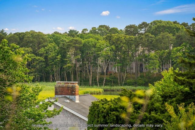 7 Oxford Dr, Barnstable, MA 02635