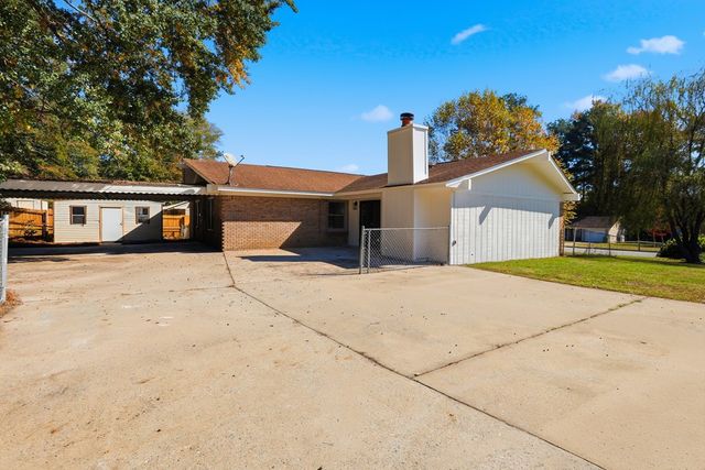 6215 Parker Drive, Columbus, GA 31907