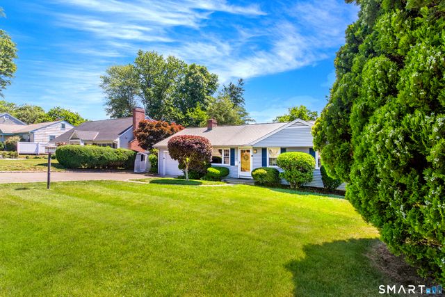 31 Edward Place, Stamford, CT 06905