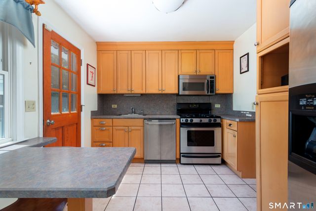 31 Edward Place, Stamford, CT 06905