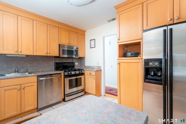 31 Edward Place, Stamford, CT 06905