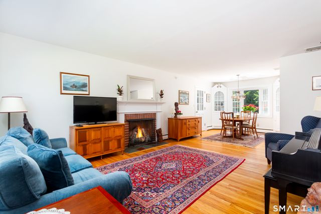 31 Edward Place, Stamford, CT 06905