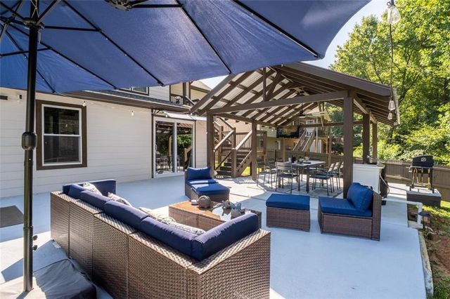 4765 Julian Way, Acworth, GA 30101