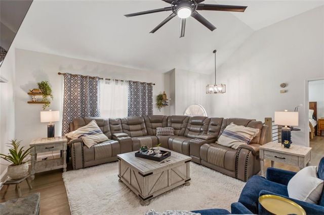 4765 Julian Way, Acworth, GA 30101