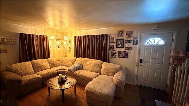 464 Greenridge Rd, New Kensington, PA 15068