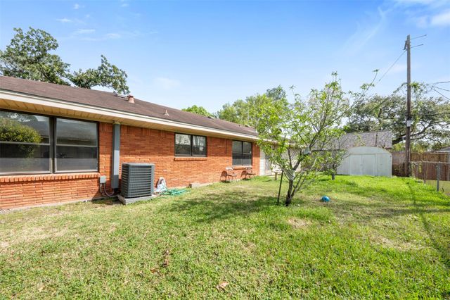 5801 Jason Street, Houston, TX 77074