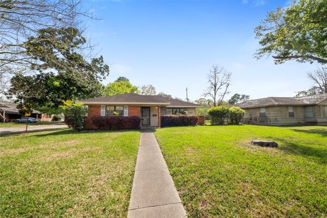 5801 Jason Street, Houston, TX 77074
