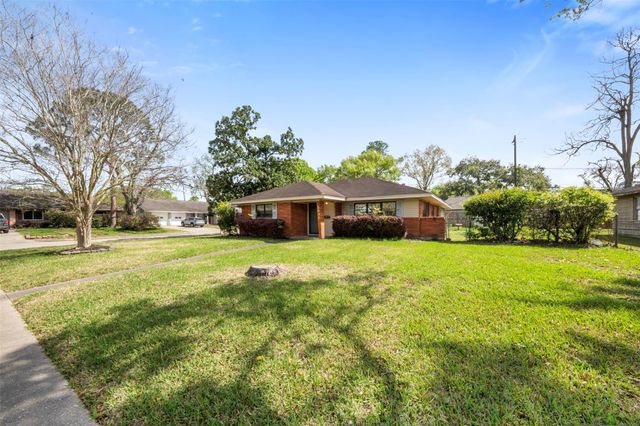 5801 Jason Street, Houston, TX 77074