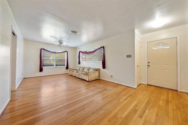 5801 Jason Street, Houston, TX 77074