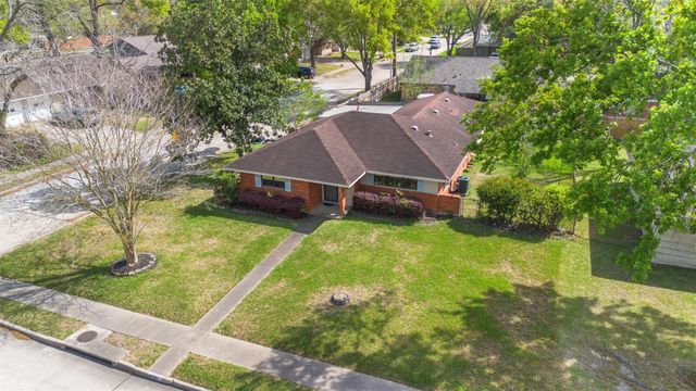 5801 Jason Street, Houston, TX 77074