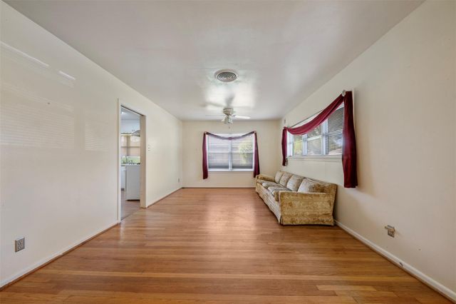 5801 Jason Street, Houston, TX 77074