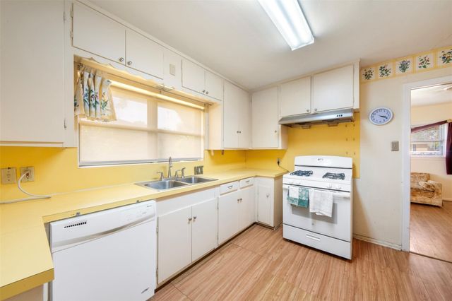 5801 Jason Street, Houston, TX 77074