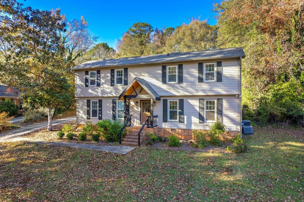 236 Heathwood Drive, Spartanburg, SC 29307