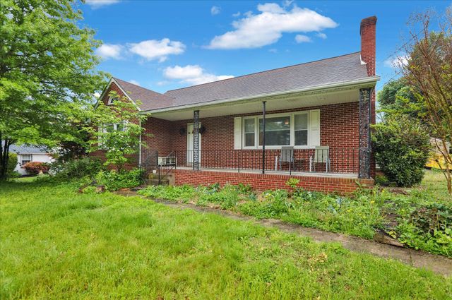 90 FRICKS LOCK RD, Pottstown, PA 19465