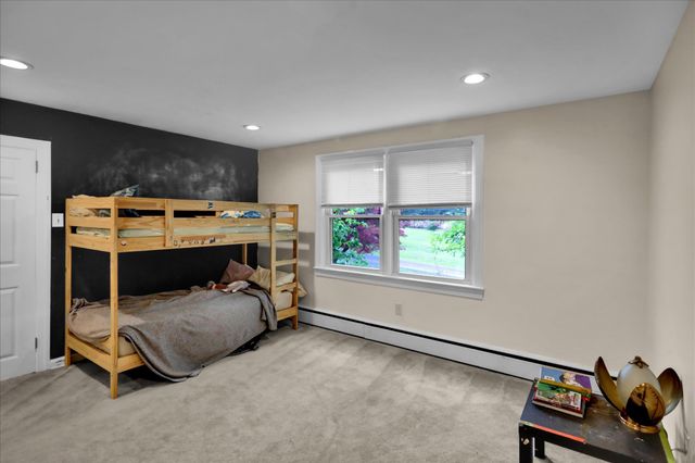 90 FRICKS LOCK RD, Pottstown, PA 19465