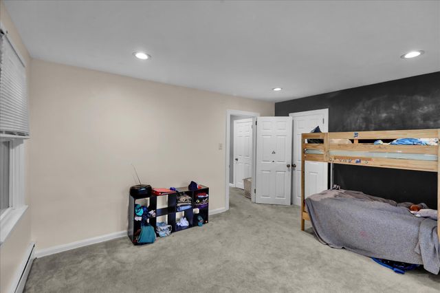 90 FRICKS LOCK RD, Pottstown, PA 19465