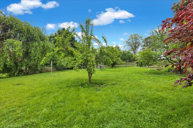 90 FRICKS LOCK RD, Pottstown, PA 19465