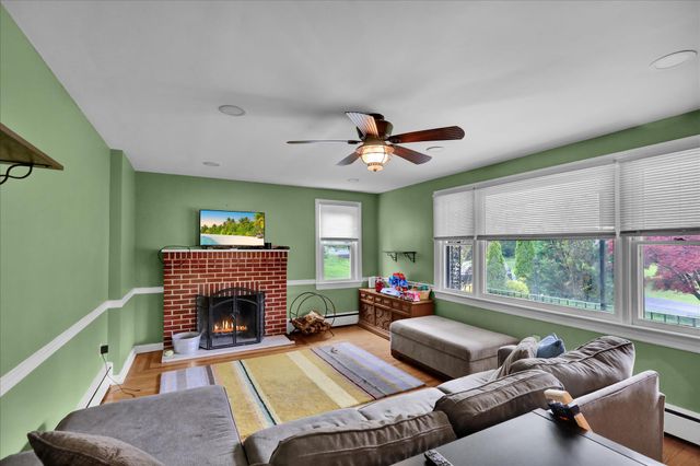 90 FRICKS LOCK RD, Pottstown, PA 19465