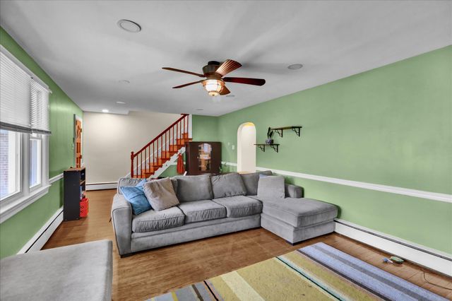 90 FRICKS LOCK RD, Pottstown, PA 19465