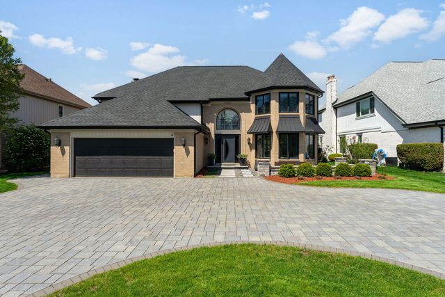 10728 Chaucer Drive, Willow Springs, IL 60480