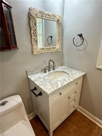 1452 E Pembroke AVE, Hampton, VA 23663