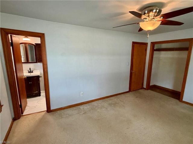 1452 E Pembroke AVE, Hampton, VA 23663