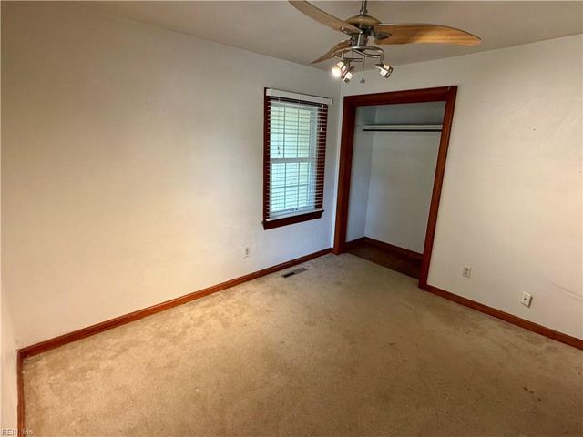 1452 E Pembroke AVE, Hampton, VA 23663