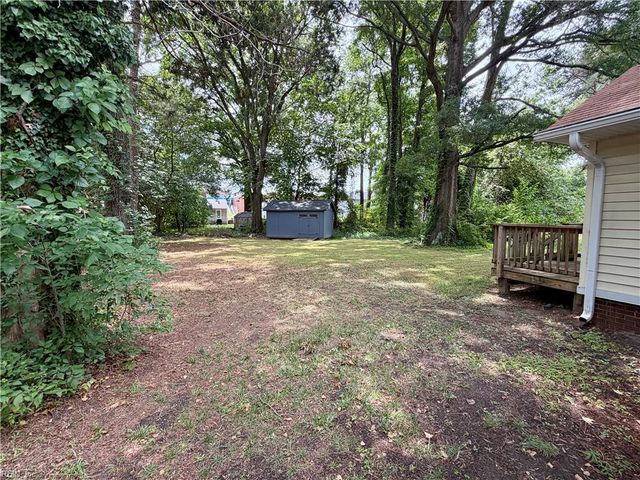 1452 E Pembroke AVE, Hampton, VA 23663