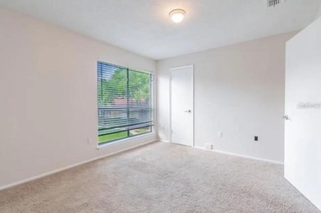 Image 4 of property listing at Address unavailable.