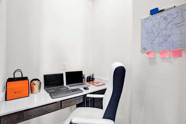 10601 Ponderosa Trail, Aubrey, TX 76227