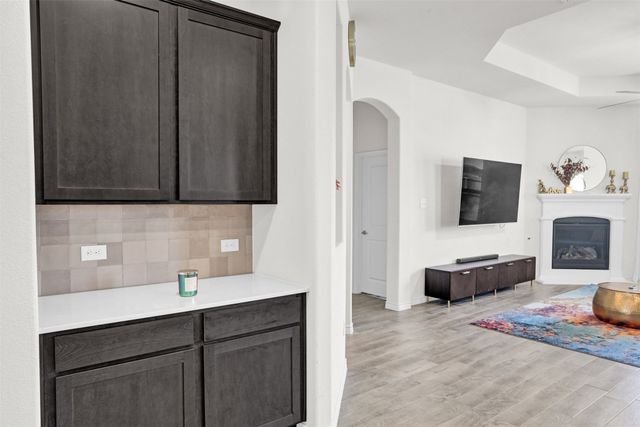 10601 Ponderosa Trail, Aubrey, TX 76227