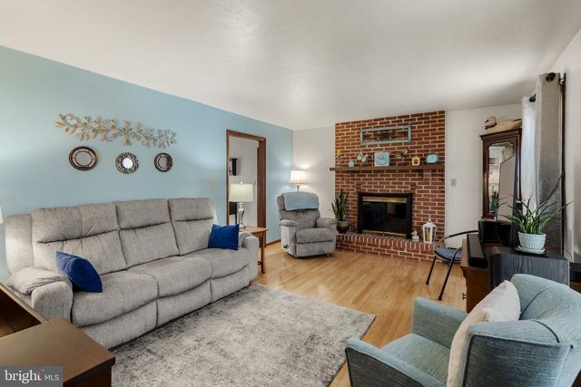 24 EDIE DR, Denver, PA 17517