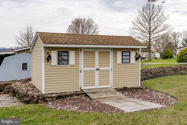24 EDIE DR, Denver, PA 17517