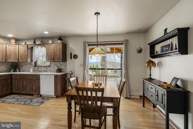 24 EDIE DR, Denver, PA 17517