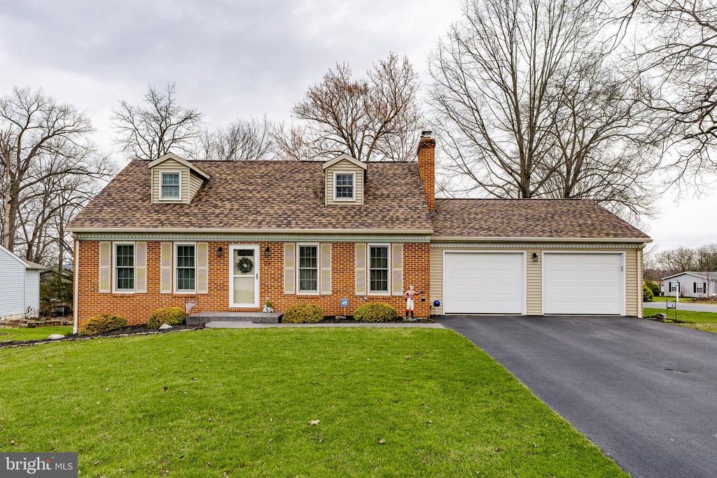 24 EDIE DR, Denver, PA 17517