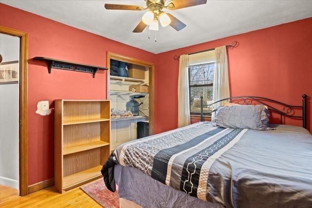 4 Little Tree Ln, Bellingham, MA 02019