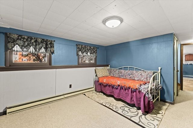 4 Little Tree Ln, Bellingham, MA 02019