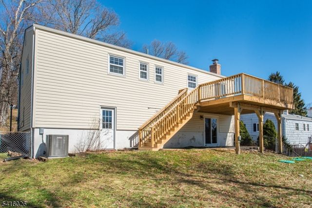 22 Mountain Heights Dr, Byram Twp., NJ 07871