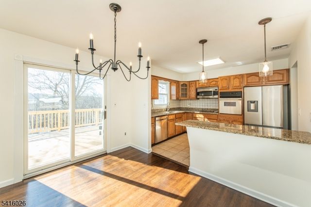 22 Mountain Heights Dr, Byram Twp., NJ 07871