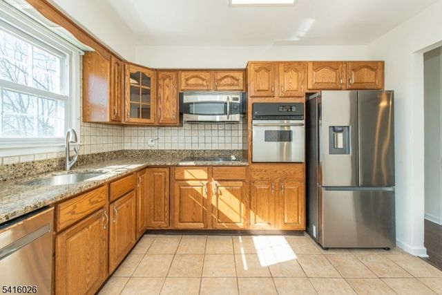 22 Mountain Heights Dr, Byram Twp., NJ 07871