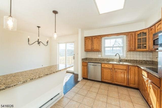 22 Mountain Heights Dr, Byram Twp., NJ 07871