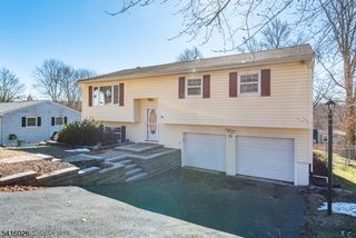 22 Mountain Heights Dr, Byram Twp., NJ 07871