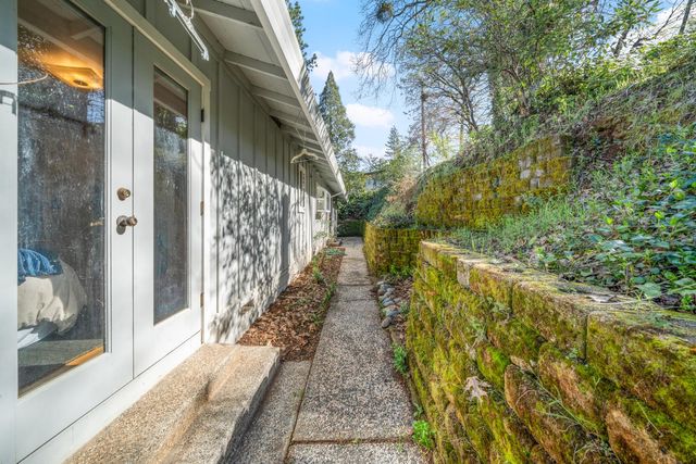 114 Pinecrest Ave, Auburn, CA 95603