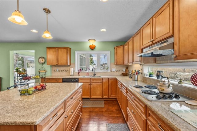 360 Belmore Way, Greece, NY 14612