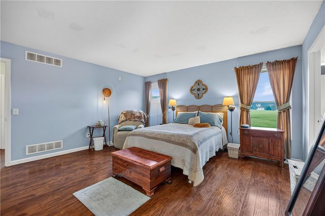 360 Belmore Way, Greece, NY 14612