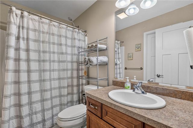 360 Belmore Way, Greece, NY 14612