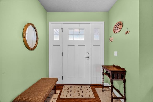 360 Belmore Way, Greece, NY 14612