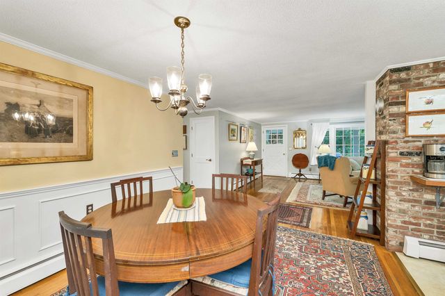 2 Glendale Road, North Hampton, NH 03862